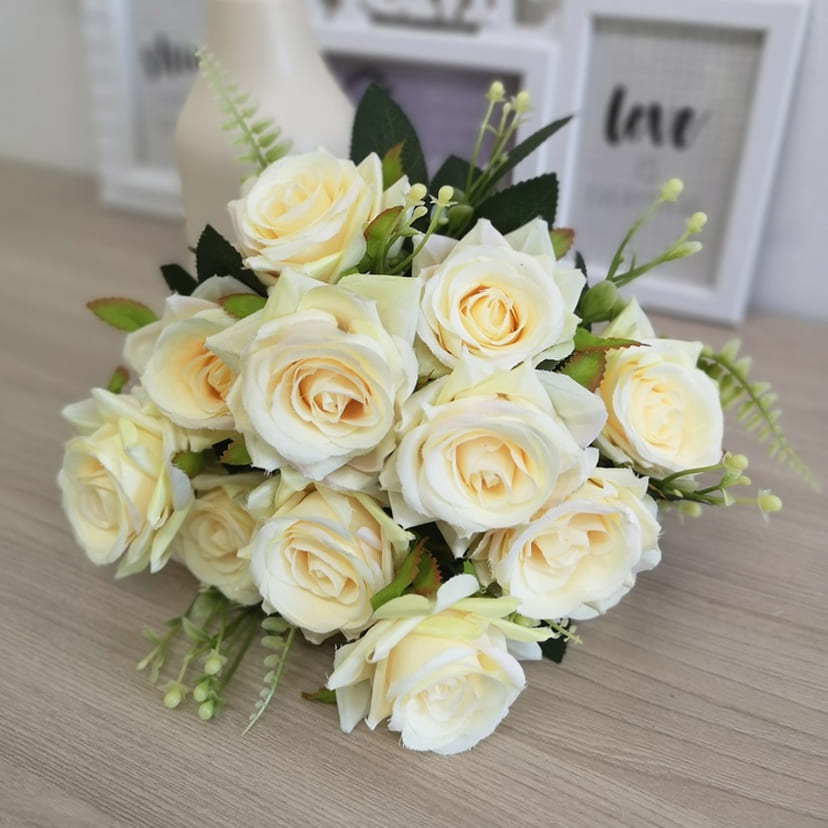 Искусственные цветы в Волжском | Цветы искусственные «Розы острые», молочно-персиковые, букет